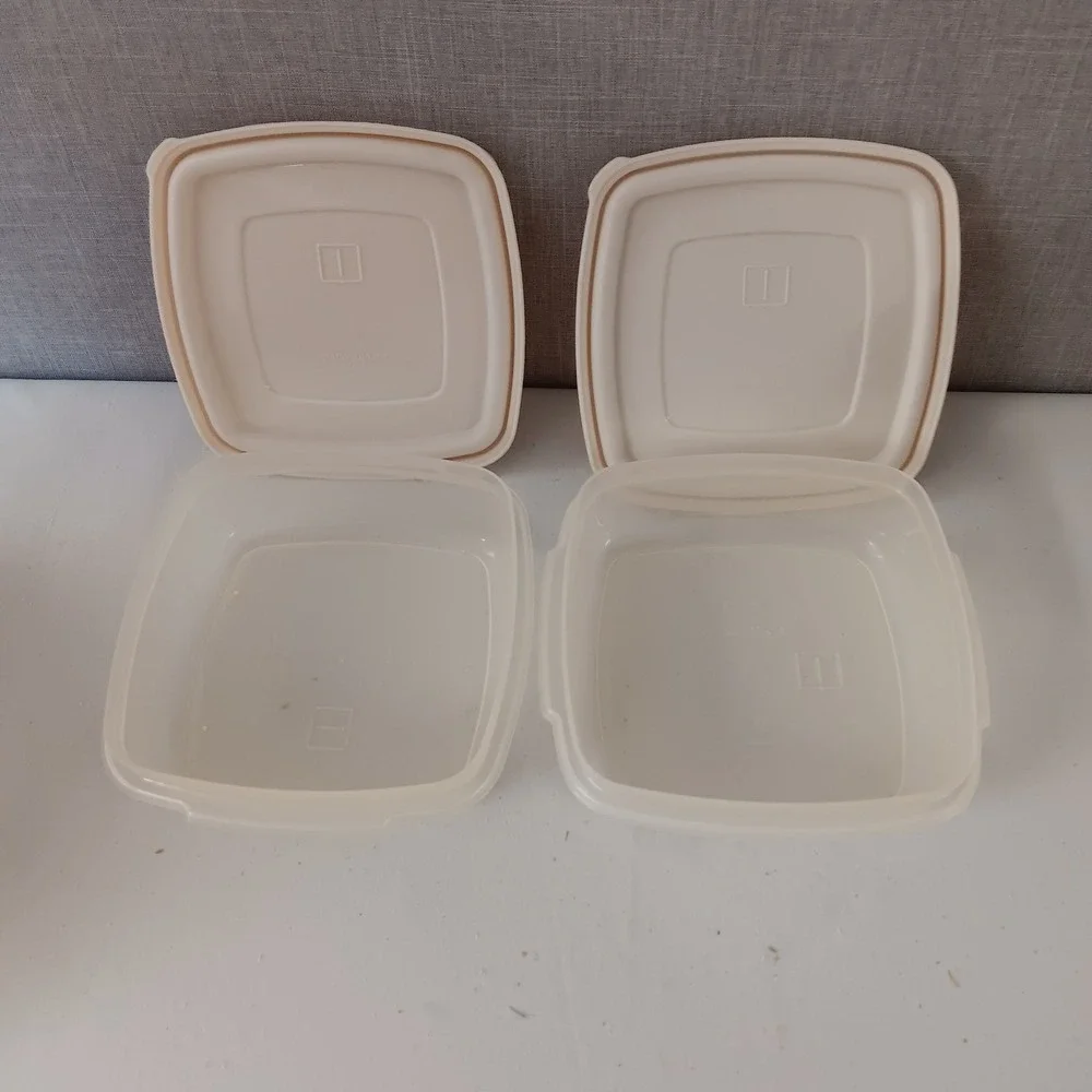 Rubbermaid Servin Saver #1 Container Lot 2 Square Sandwhich 2 Cup Almond VTG USA
